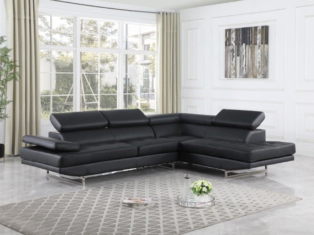 Global United Furniture Black Right Arm Facing Sectional Sofa